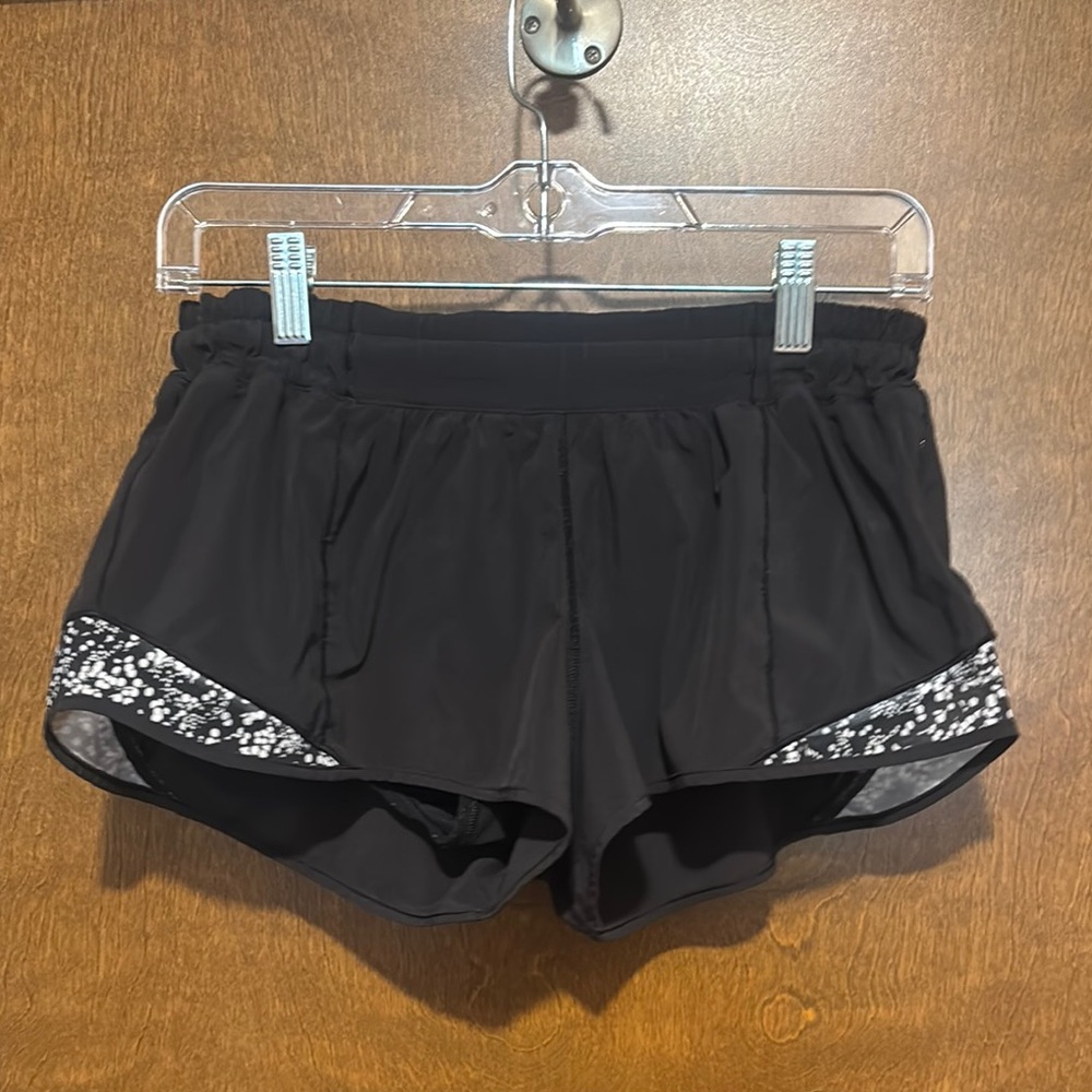 Lululemon Hotty Hots Special design low rise